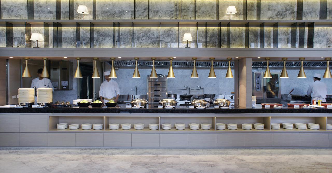Cuncyue Hot Spring Resort Luodong Eksteriør bilde The kitchen at the restaurant