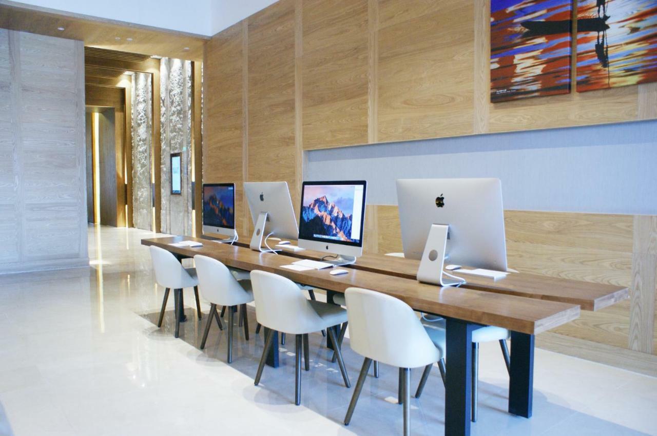 Cuncyue Hot Spring Resort Luodong Eksteriør bilde Computer Lab